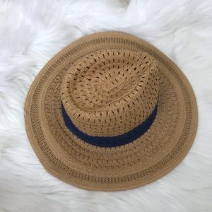 Accessories - {No Brand} Woven Beach Hat w/Navy Band Accessories - {No Brand} Woven Beach Hat w/Navy Band